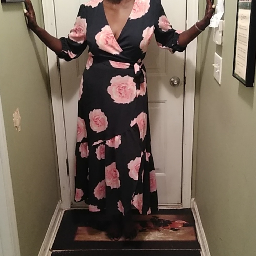 Dress - Picture 4 of 4